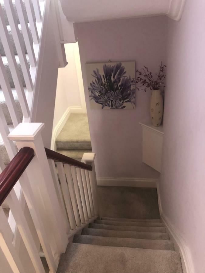 Cheapsleepz 49 Moscow Drive Hotel ลิเวอร์พูล ภายนอก รูปภาพ